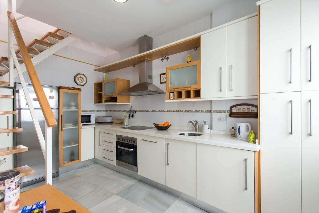 Apt. Sierpes-Cuna, Wifi, Hvac Севилья Экстерьер фото